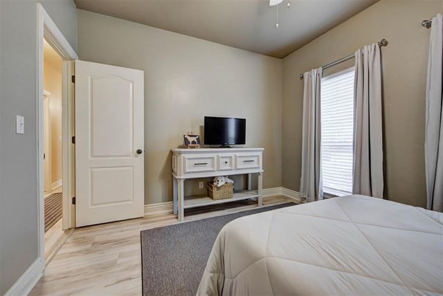 1808 NW 164th Circle, Edmond, OK 73013