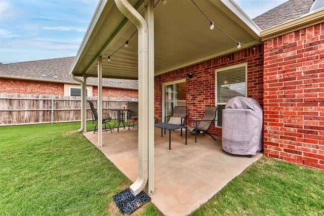 1808 NW 164th Circle, Edmond, OK 73013