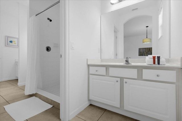 5220 OAKBOURNE AVENUE, Davenport, FL 33837