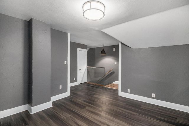 694 Wilson Avenue, Saint Paul, MN 55106