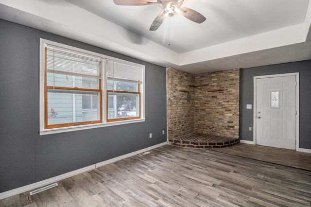 694 Wilson Avenue, Saint Paul, MN 55106