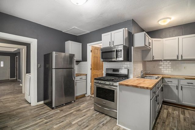 694 Wilson Avenue, Saint Paul, MN 55106