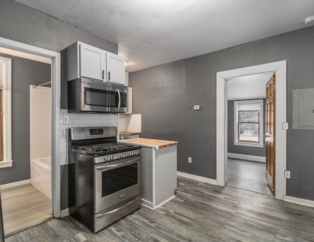 694 Wilson Avenue, Saint Paul, MN 55106