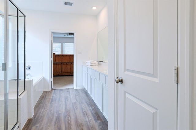 202 Augustine Way, Magnolia, TX 77354