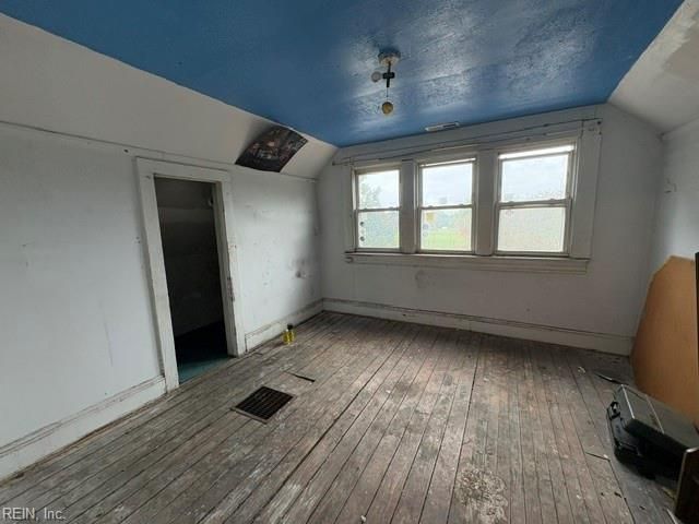 822 Berkley Avenue EXT, Norfolk, VA 23523