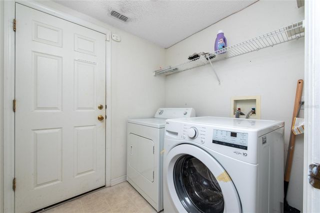 746 LOCKBREEZE DRIVE, Davenport, FL 33897