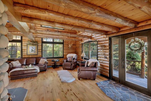 10 Springbrook Road, Brunswick, NY 12180