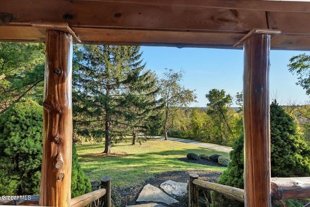 10 Springbrook Road, Brunswick, NY 12180