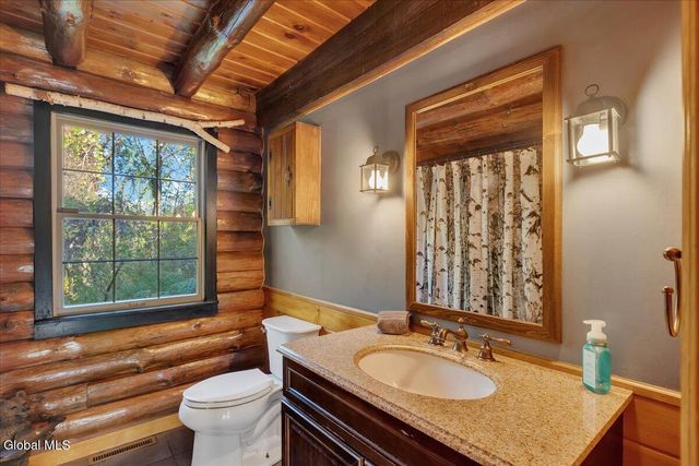 10 Springbrook Road, Brunswick, NY 12180