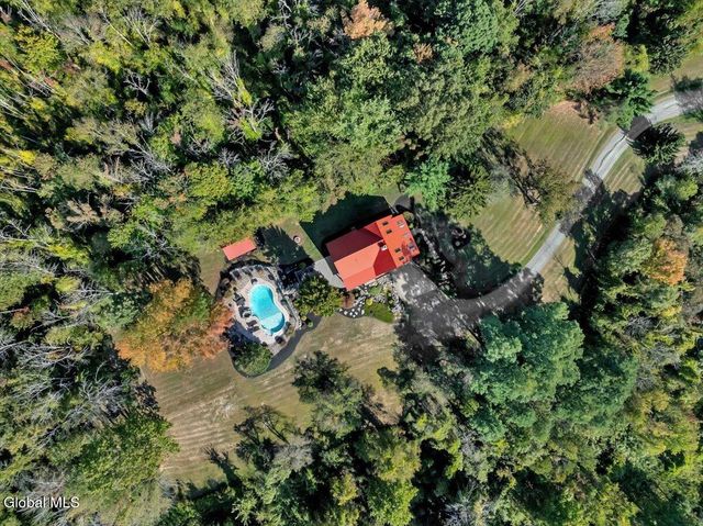 10 Springbrook Road, Brunswick, NY 12180