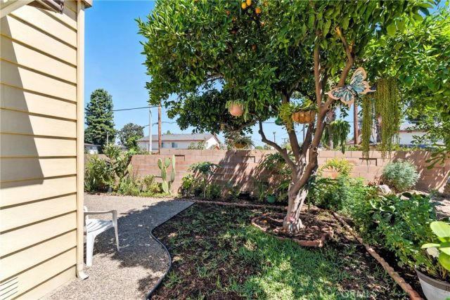 39 Round Table, Riverside, CA 92507