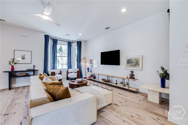 1135 E Park Avenue, Savannah, GA 31404