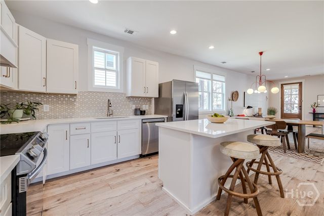 1135 E Park Avenue, Savannah, GA 31404