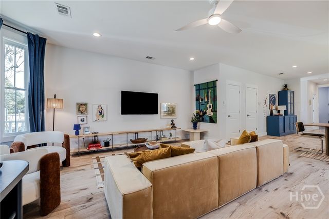 1135 E Park Avenue, Savannah, GA 31404