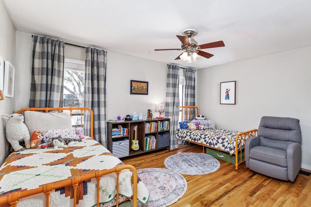 Image 11 of property listing at 6081 Candice Rd, Christoval, TX 76935