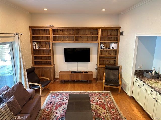 20308 Chapter, Woodland Hills, CA 91364