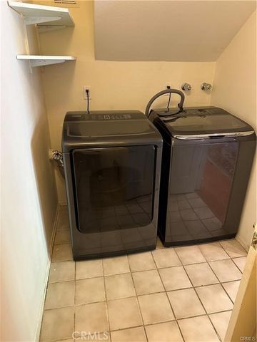 20308 Chapter, Woodland Hills, CA 91364