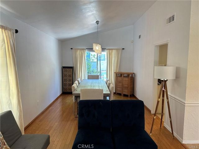 20308 Chapter, Woodland Hills, CA 91364