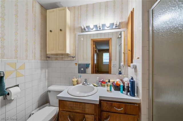1590 Newcastle Circle, Akron, OH 44313