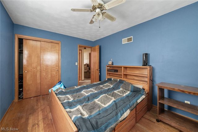1590 Newcastle Circle, Akron, OH 44313
