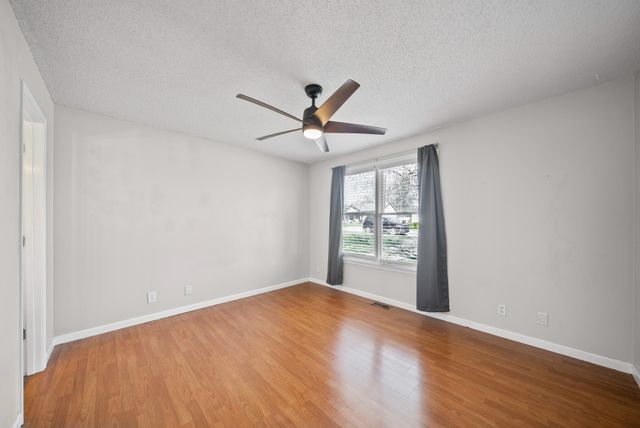 710 Donna Ct, Clarksville, TN 37042