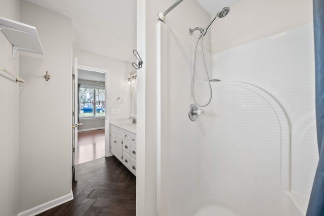 710 Donna Ct, Clarksville, TN 37042