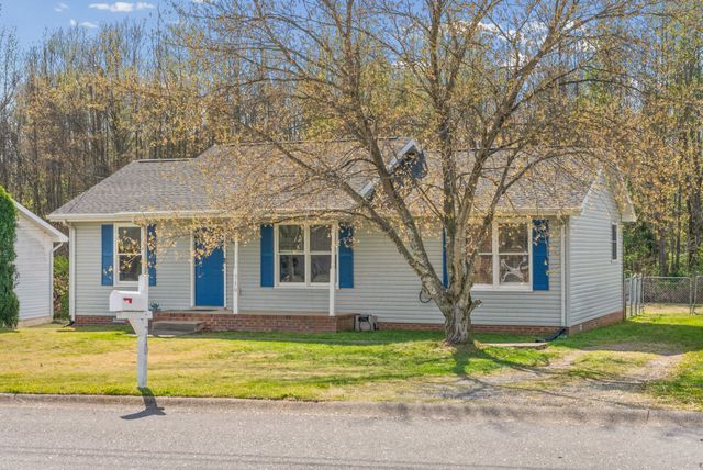 710 Donna Ct, Clarksville, TN 37042