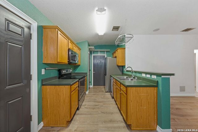 719 Eagle Trail, San Antonio, TX 78227