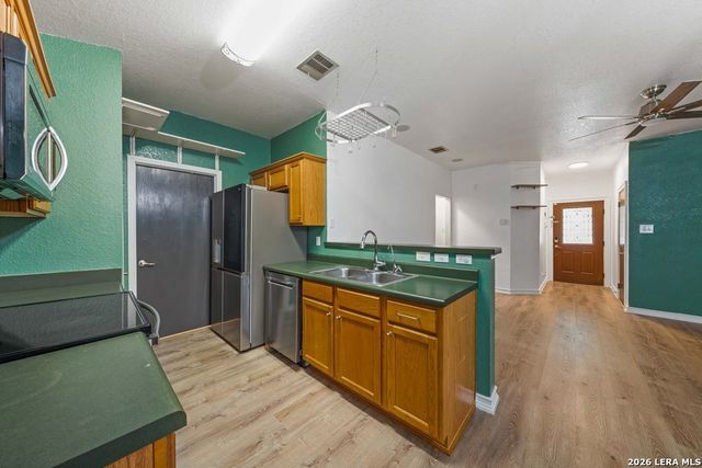 719 Eagle Trail, San Antonio, TX 78227