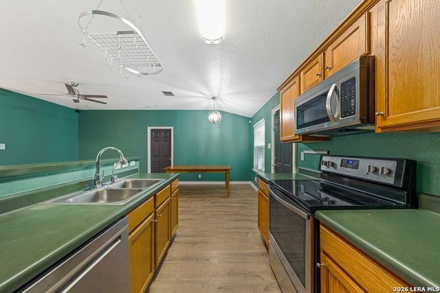 719 Eagle Trail, San Antonio, TX 78227