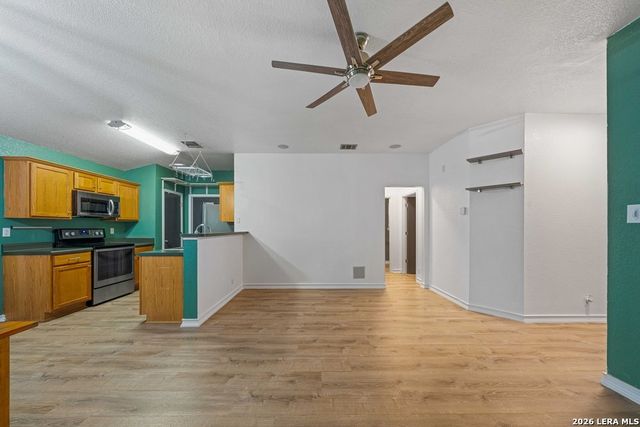 719 Eagle Trail, San Antonio, TX 78227