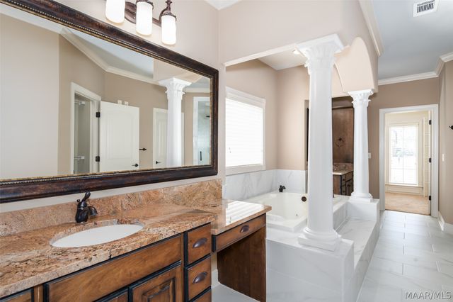 8513 Rockbridge Circle, Montgomery, AL 36116