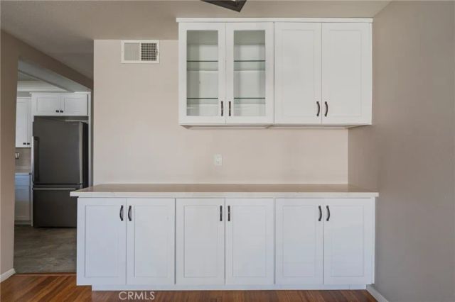 5694 E Los Angeles, Simi Valley, CA 93063
