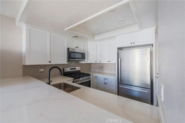 5694 E Los Angeles, Simi Valley, CA 93063