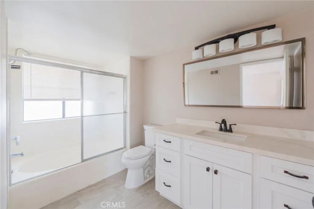 5694 E Los Angeles, Simi Valley, CA 93063