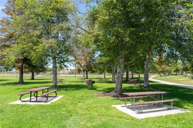 5694 E Los Angeles, Simi Valley, CA 93063