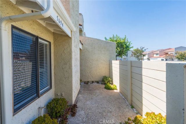 5694 E Los Angeles, Simi Valley, CA 93063