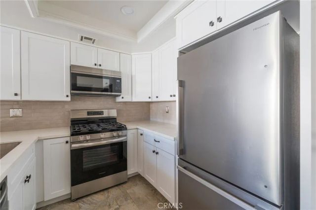 5694 E Los Angeles, Simi Valley, CA 93063