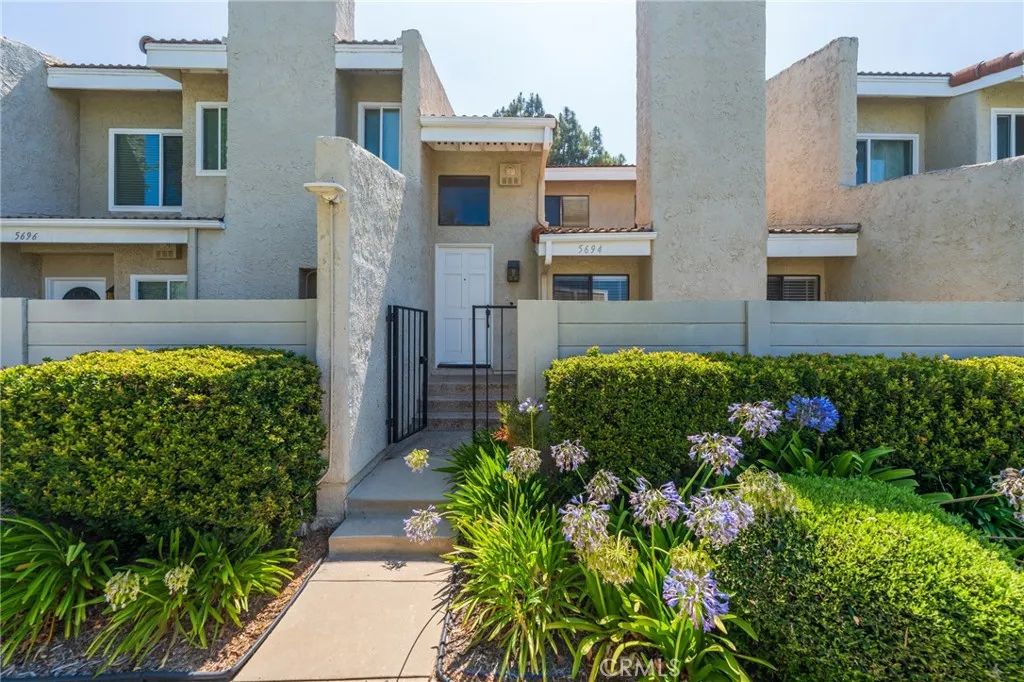 5694 E Los Angeles, Simi Valley, CA 93063