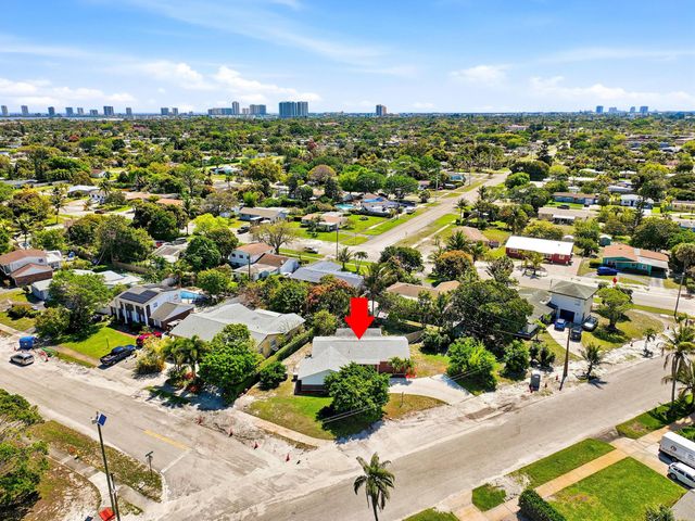1509 W Road, West Palm Beach, FL 33403