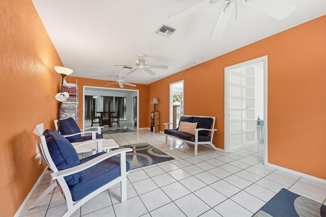 1509 W Road, West Palm Beach, FL 33403