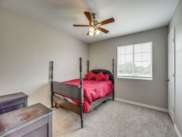 411 W Houston Street, Leonard, TX 75452