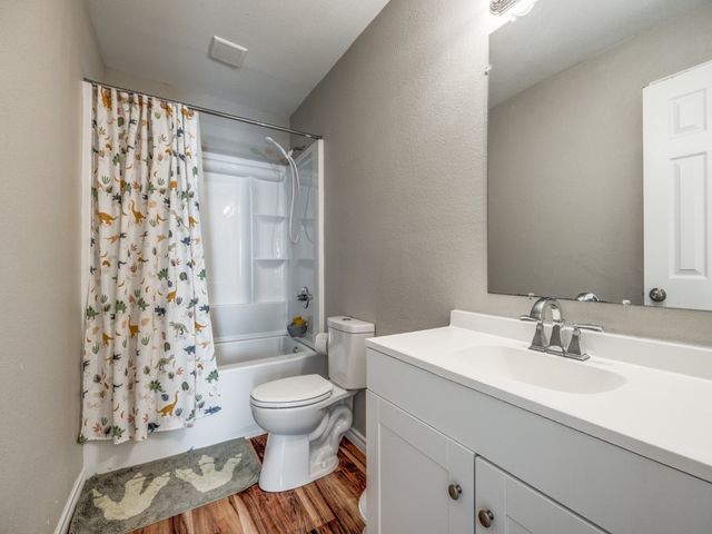 411 W Houston Street, Leonard, TX 75452