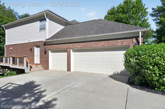 16193 Johnson Creek Drive, Northville Township, MI 48168