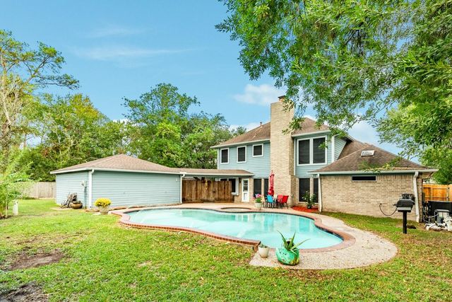 15006 Seahorse Drive, Houston, TX 77062