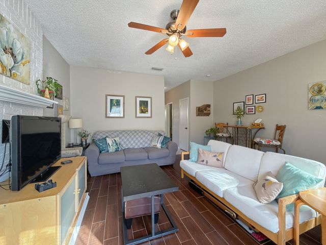 214 Samuel Boulevard 1 H, Coppell, TX 75019