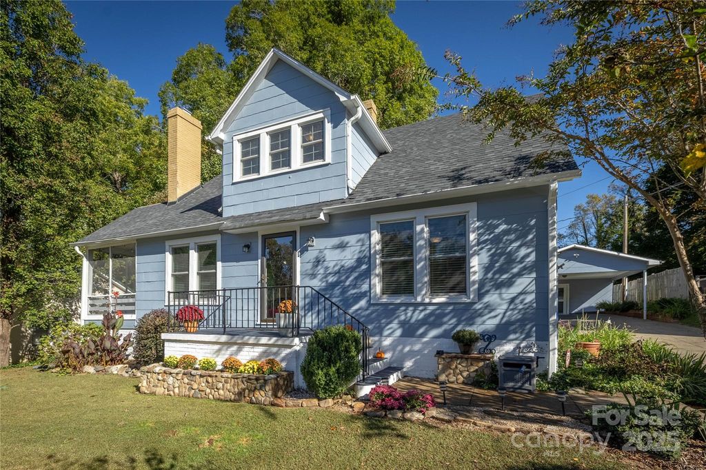 244 N Anderson Street, Morganton, NC 28655