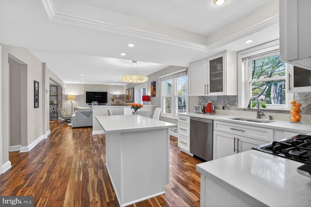 2208 HALTER LN, Reston, VA 20191