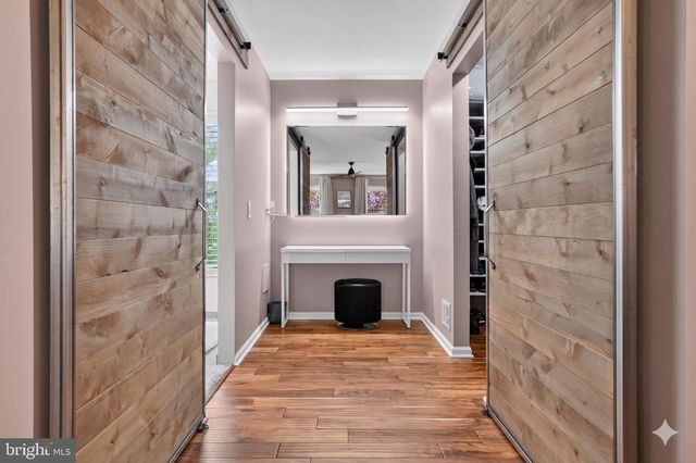 2208 HALTER LN, Reston, VA 20191