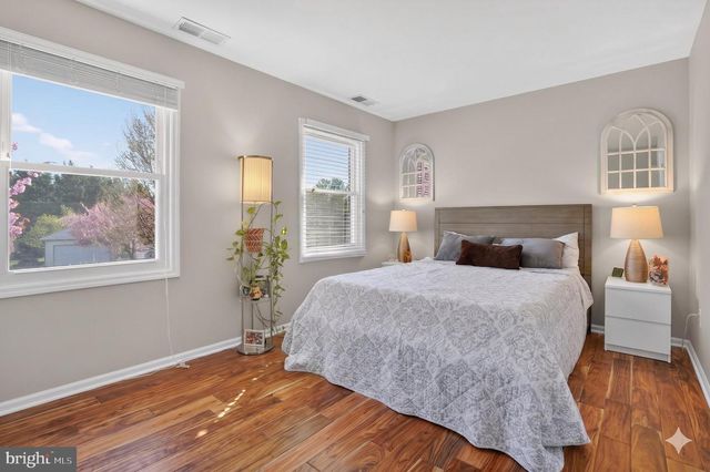 2208 HALTER LN, Reston, VA 20191